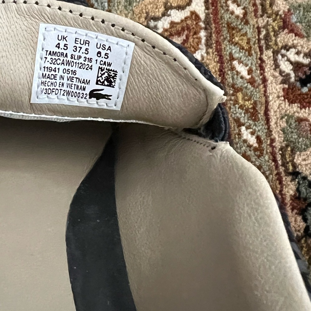 Lacoste Black Slip-On Shoes – Size EU 37.5 / US 6.5 (Fits Like US 7) - Picture 11 of 13
